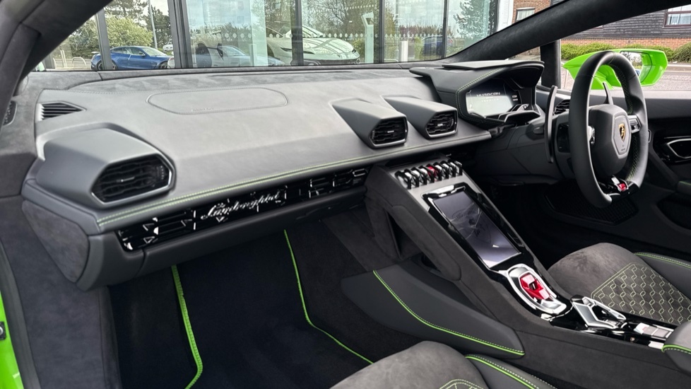 Lamborghini Huracan Evo Spyder  #15