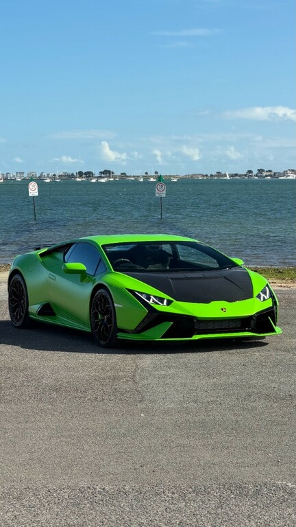 Lamborghini Huracan Evo Spyder  #82