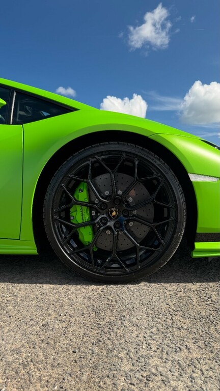 Lamborghini Huracan Evo Spyder  #64