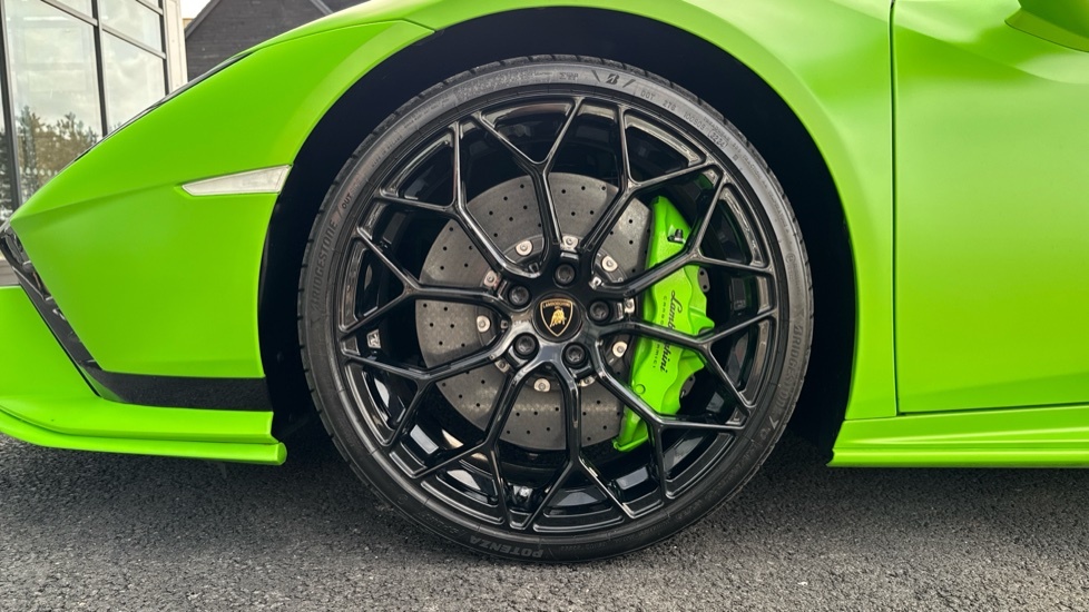 Lamborghini Huracan Evo Spyder  #18
