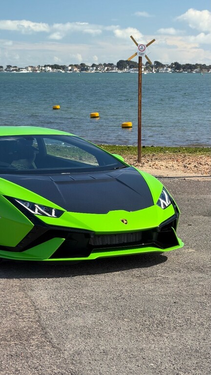 Lamborghini Huracan Evo Spyder  #83