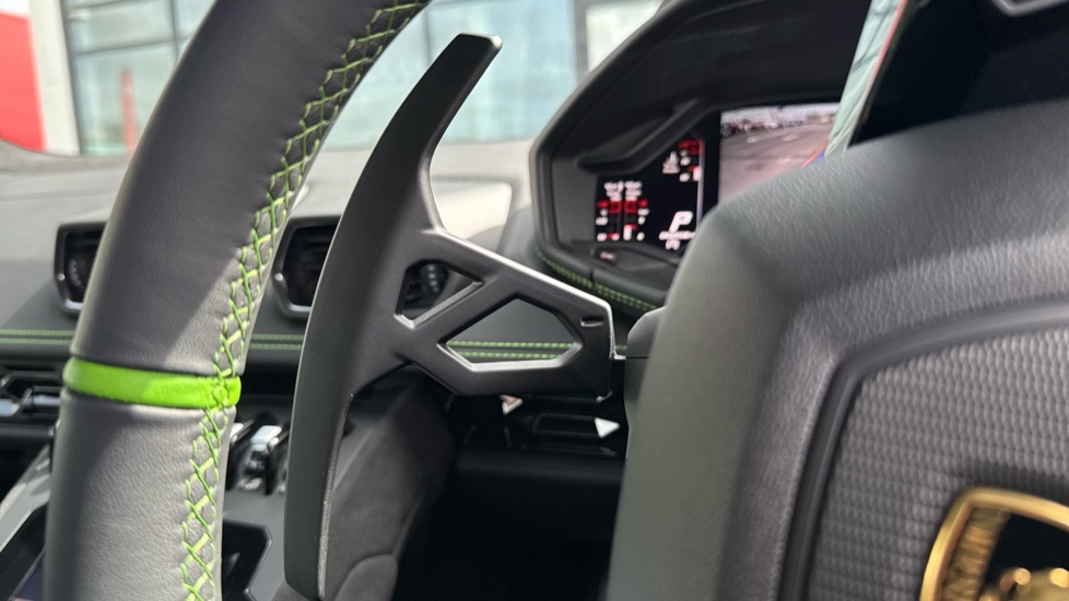 Lamborghini Huracan Evo Spyder  #32