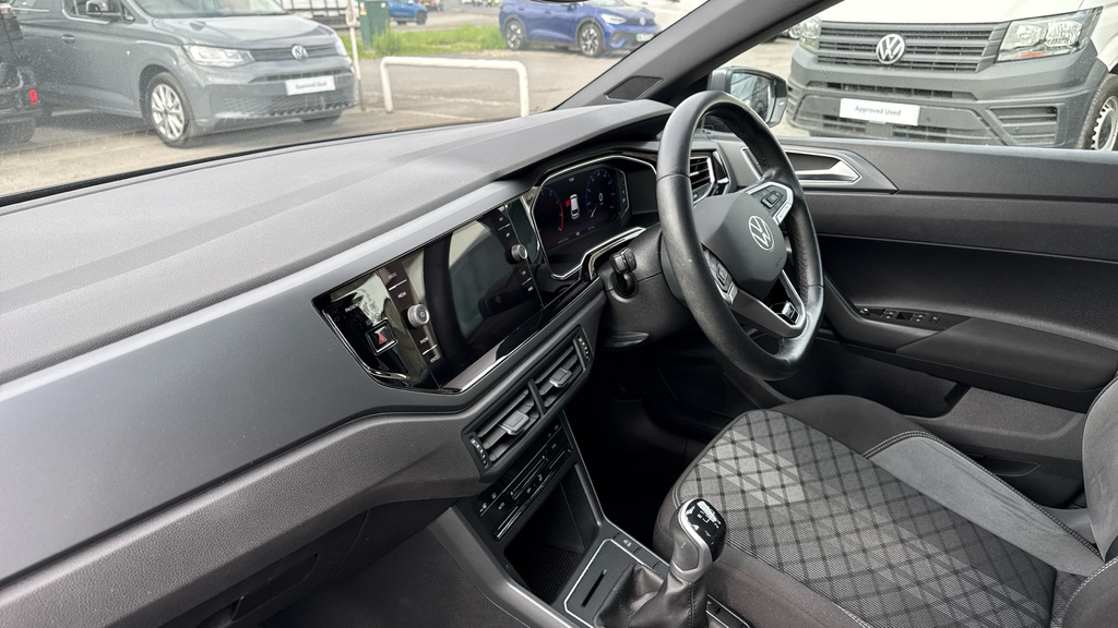 Volkswagen Polo Polo 1.0 Tsi R-line MJ23HVY Grey #2