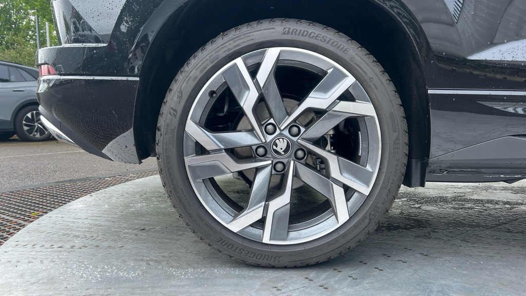 Skoda Karoq Skoda Karoq Estate 2.0 Tsi Sportline Edition 4X4 5 Black #5