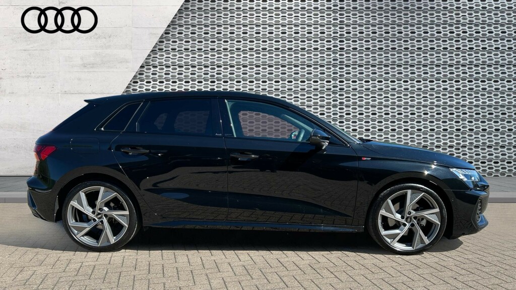 Audi A3 A3 35 Tfsi Black Edition S Tronic KJ25BFZ Black #4