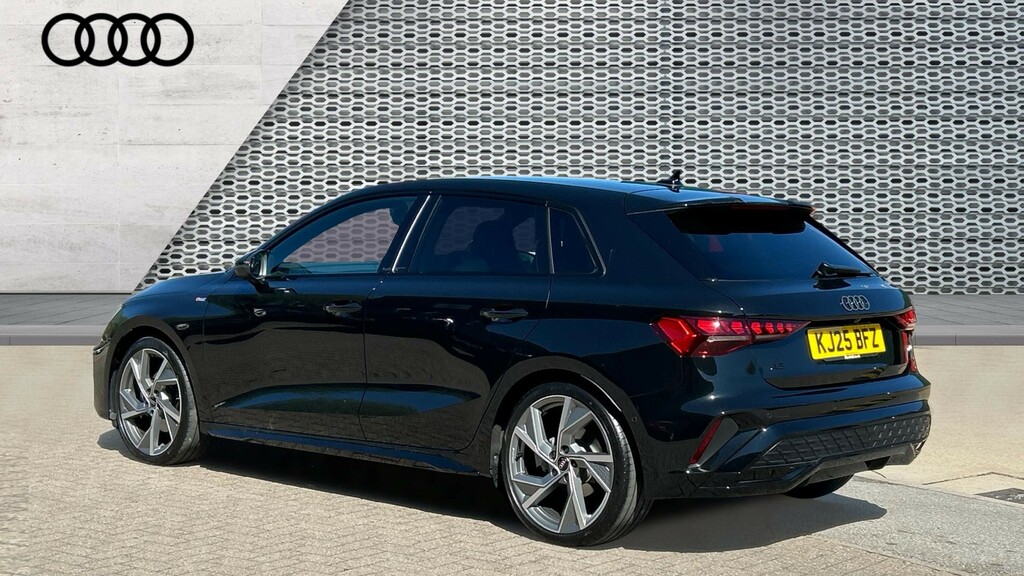 Audi A3 A3 35 Tfsi Black Edition S Tronic KJ25BFZ Black #3