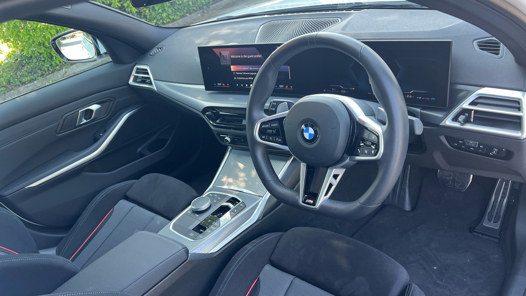 BMW 3 Series 3 Series 320I M Sport Step HJ75JFE White #4