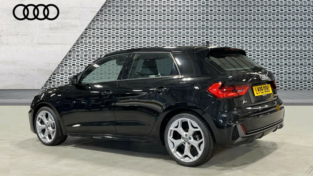Audi A1 A1 35 Tfsi S Line S Tronic LY19OOU Black #3