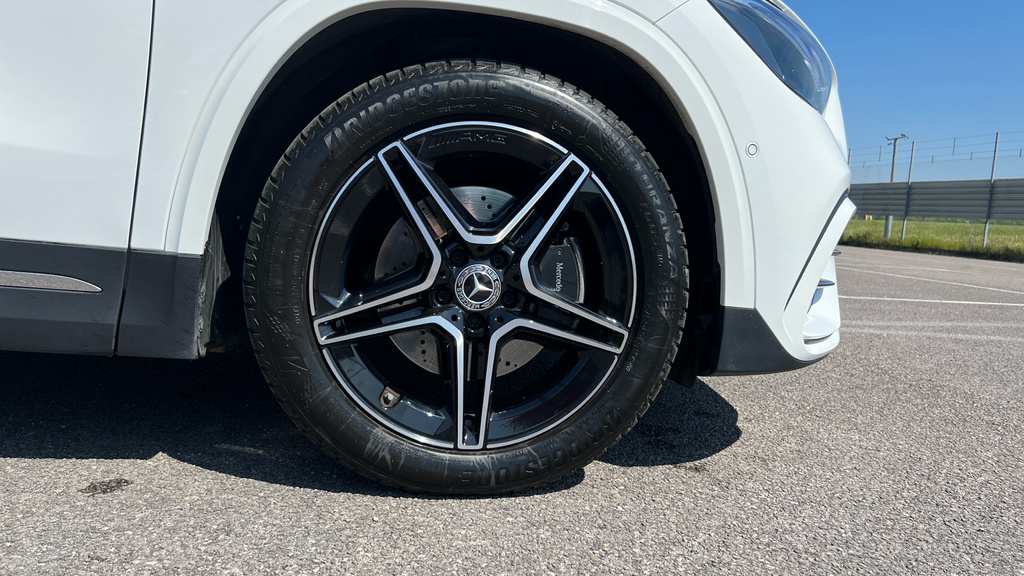 Mercedes-Benz GLA Class Gla 200D Amg Line Executive KP75JYU White #5