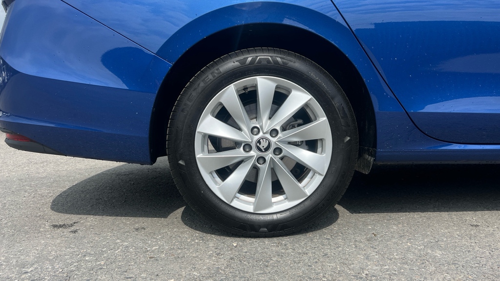 Skoda Superb Superb 1.5 Tsi E-tec Se Technology Dsg Estate WF26SZN Blue #5