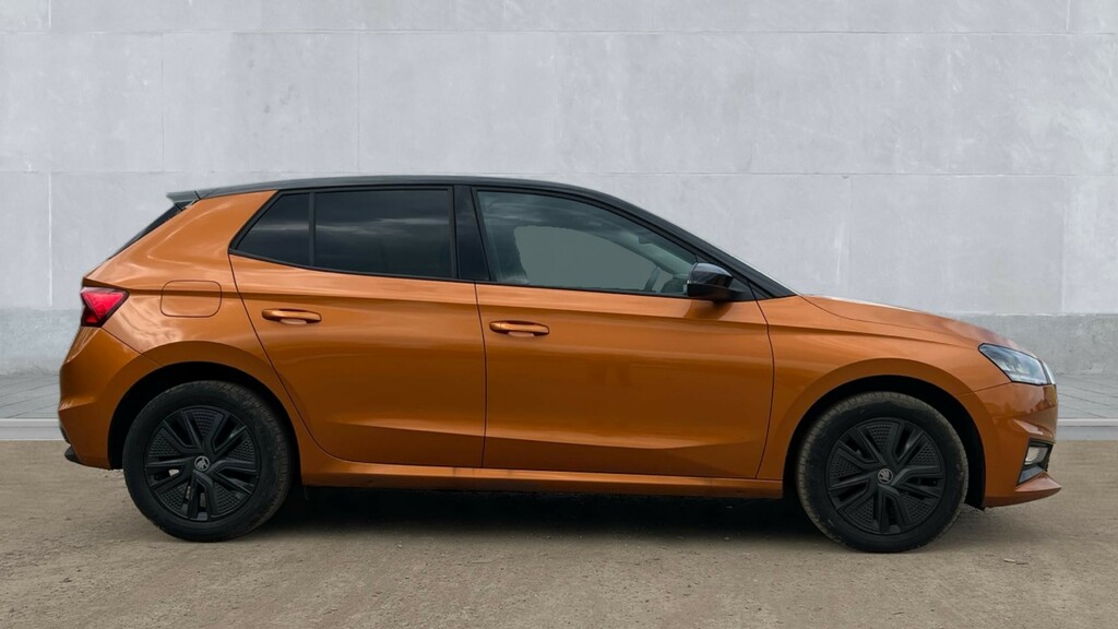 Skoda Fabia Fabia 1.0 Mpi 80 Design Edition KP25UVX Orange #4