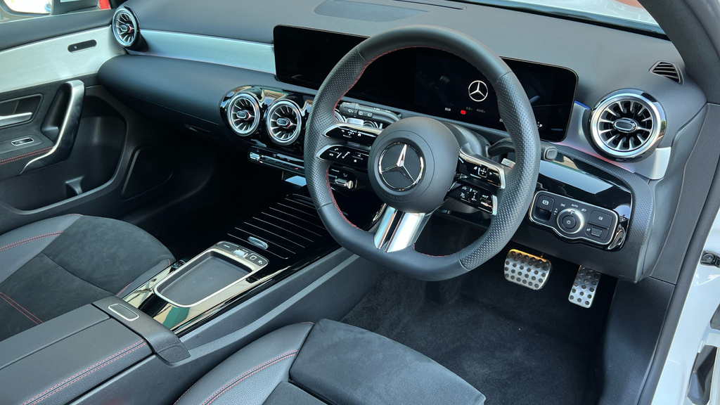 Mercedes-Benz A Class A200 Amg Line Executive KO25PLU White #3