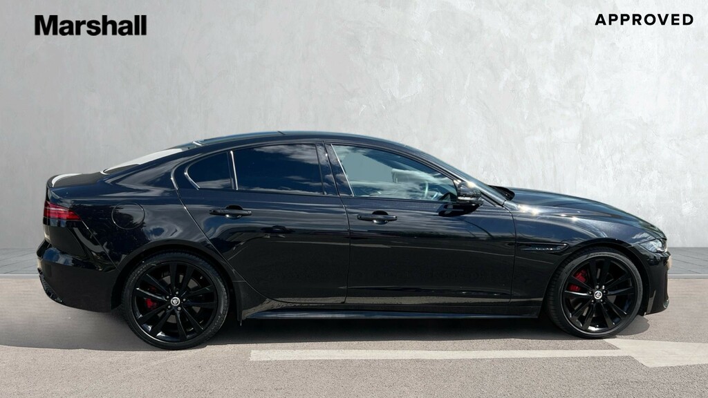 Jaguar XE Xe 2.0 D200 R-dynamic Se Black Black #5