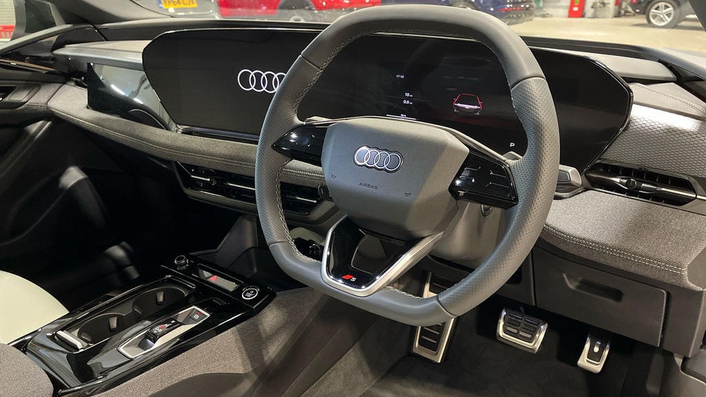 Audi A6 E-tron Sportback Audi A6 E-tron Sportback 270Kw Performance 100Kwh LX26OVT Black #6