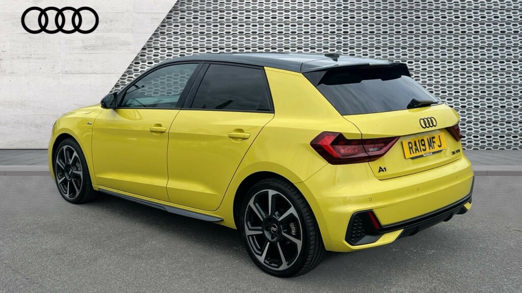 Audi A1 A1 35 Tfsi S Line Contrast Edition S Tronic RA19MFJ Yellow #3