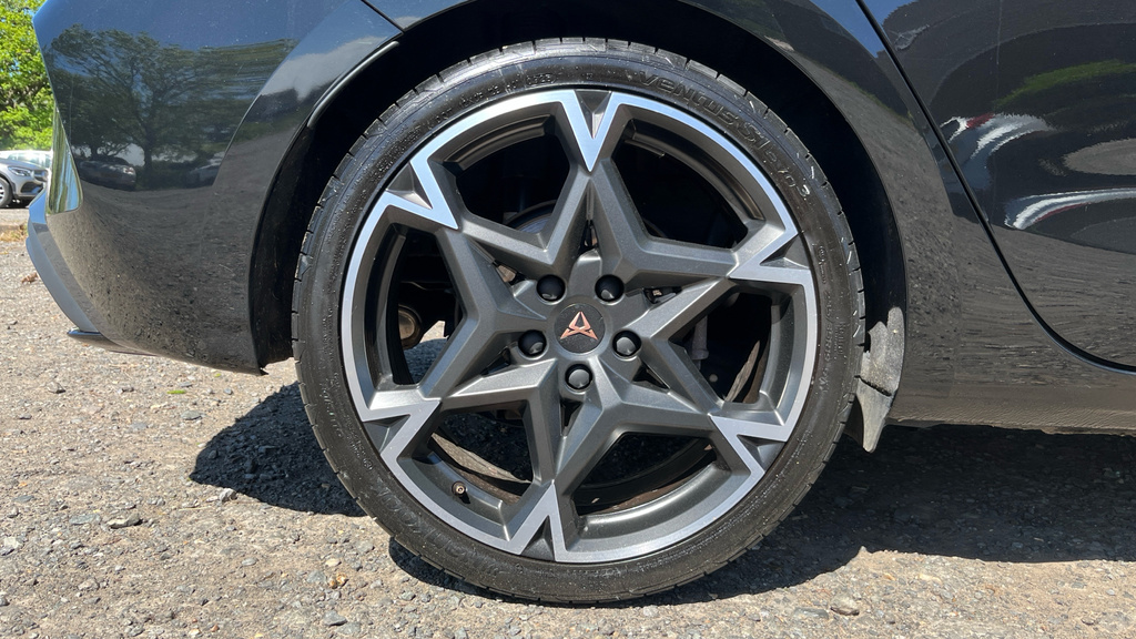 Cupra Leon Leon 1.5 Etsi 150 V2 Dsg KS25FYM Black #5