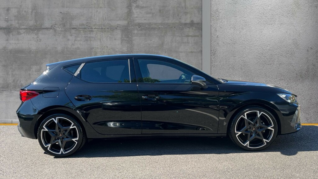 Cupra Leon Leon 1.5 Etsi 150 V2 Dsg KS25FYM Black #4