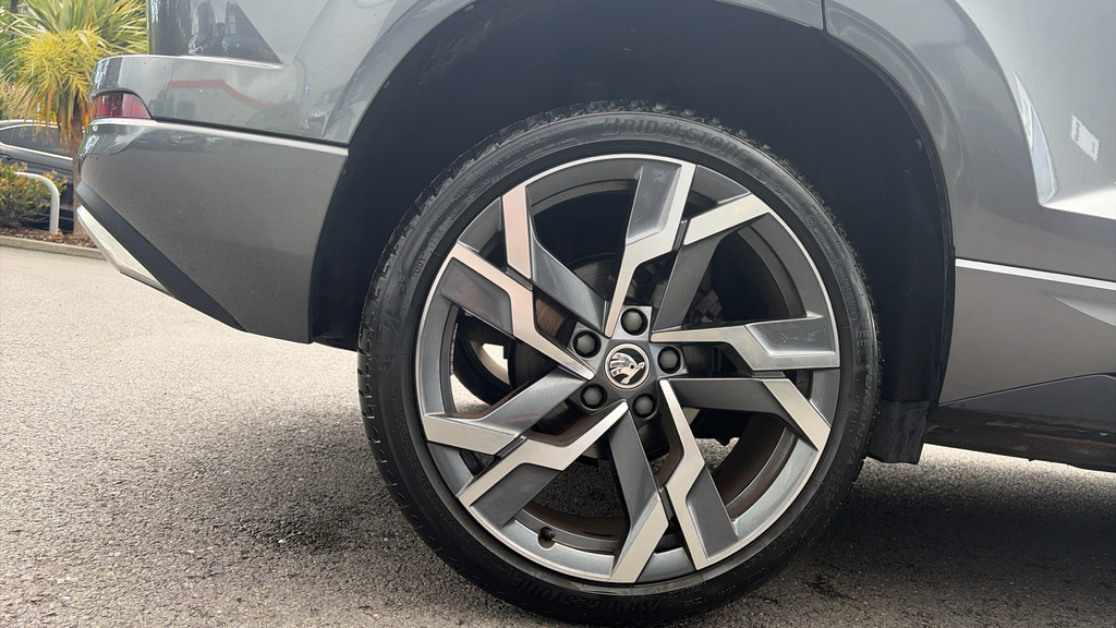 Skoda Karoq Karoq 1.5 Tsi Sportline Dsg EU74PRX Grey #5
