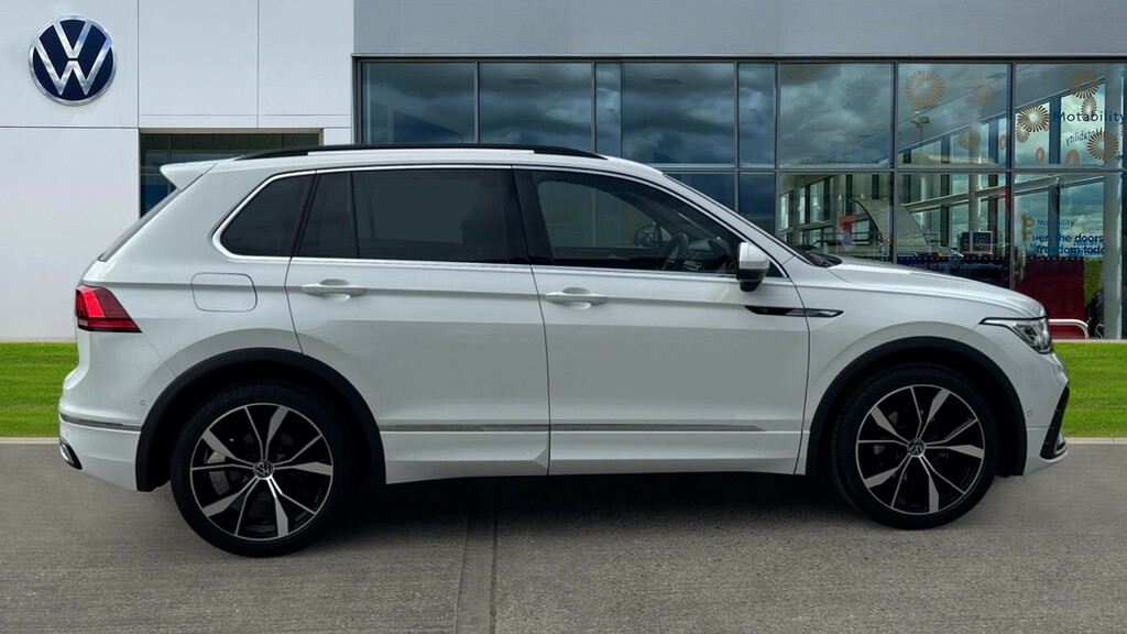 Volkswagen Tiguan Tiguan 1.5 Tsi 150 R-line Dsg White #4