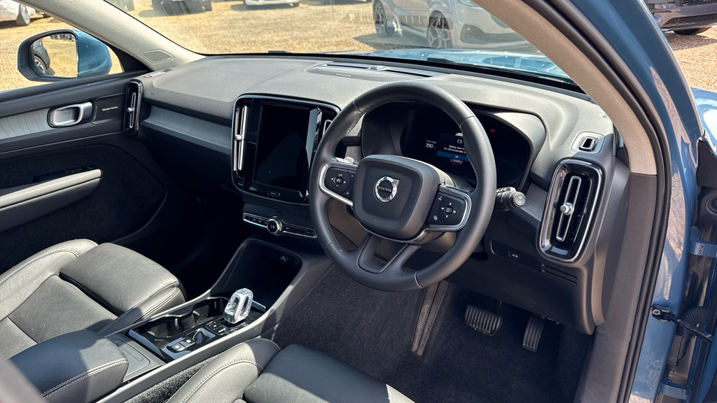 Volvo XC40 Xc40 2.0 B4p Ultra Dark RV74DYF Blue #4