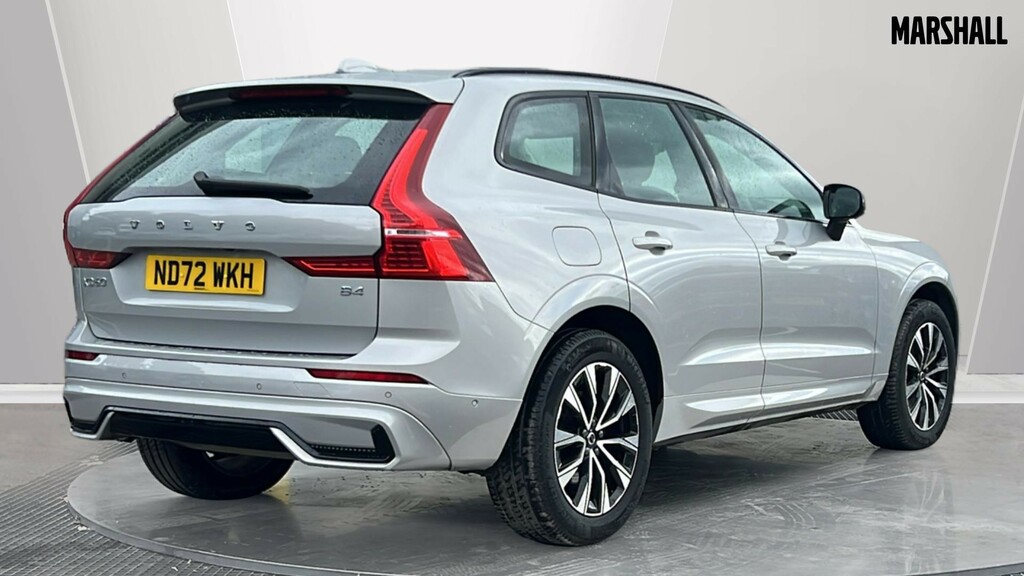 Volvo XC60 Xc60 2.0 B4p Plus Dark Geartronic ND72WKH Silver #2