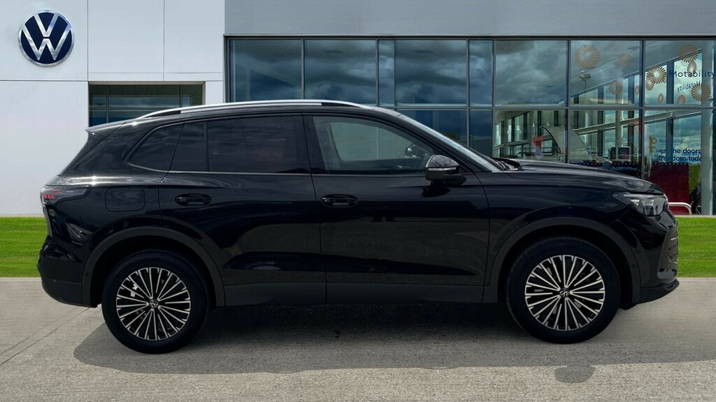 Volkswagen Tiguan Tiguan 1.5 Tsi Ehybrid Match Dsg GL25OLE Black #4