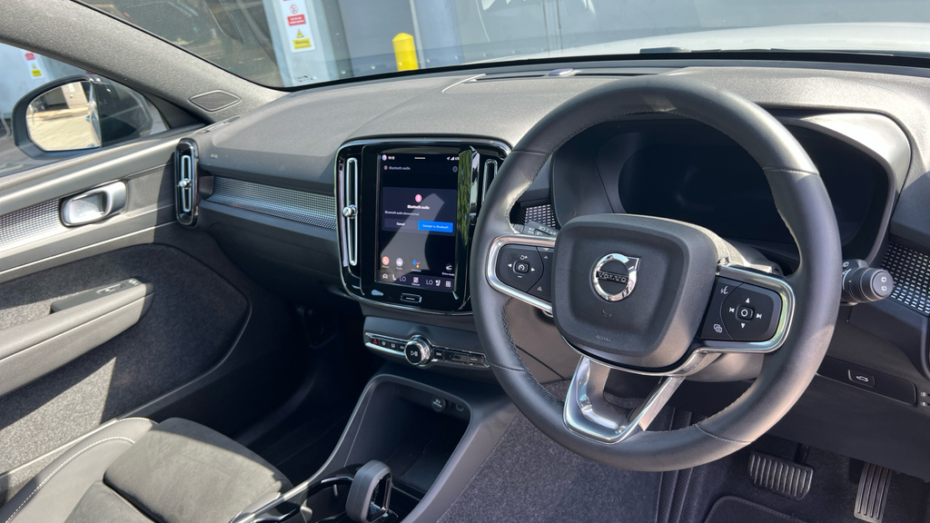Volvo XC40 Xc40 2.0 B3p Plus Dark WF25VVJ Silver #4