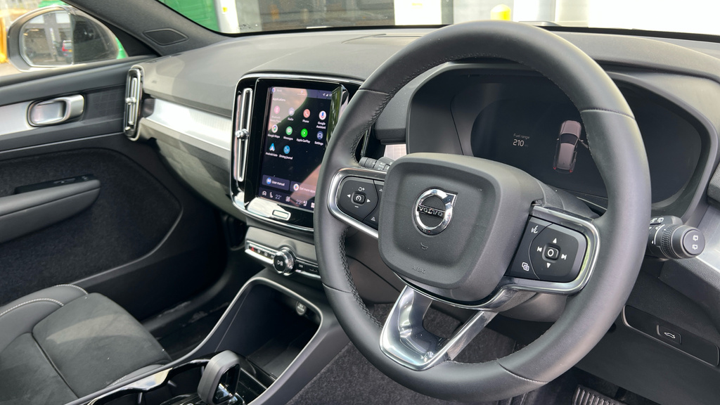 Volvo XC40 Xc40 2.0 B4p Plus Black Edition WF75DWO Black #4