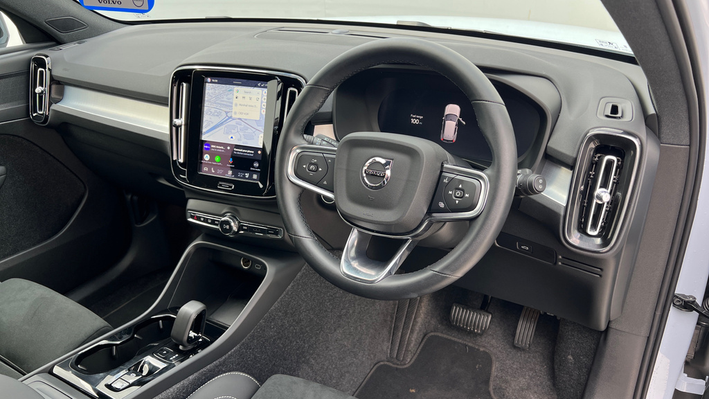 Volvo XC40 Xc40 2.0 B3p Plus Dark FL75MGJ Blue #4