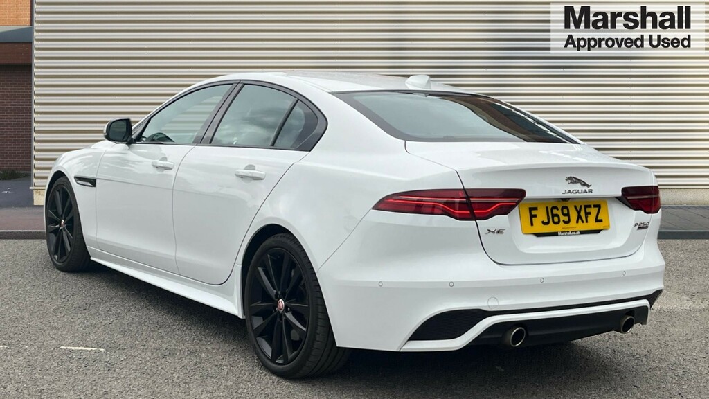 Jaguar XE Xe 2.0 R-dynamic Se FJ69XFZ White #5