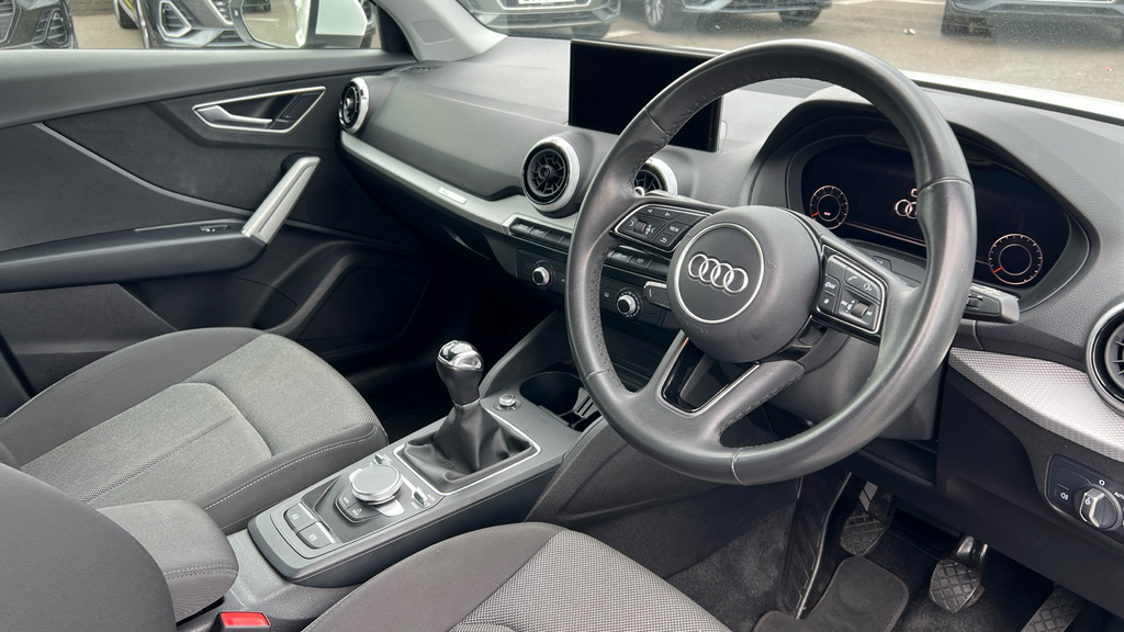 Audi Q2 Q2 35 Tfsi Sport LV72RMY White #6