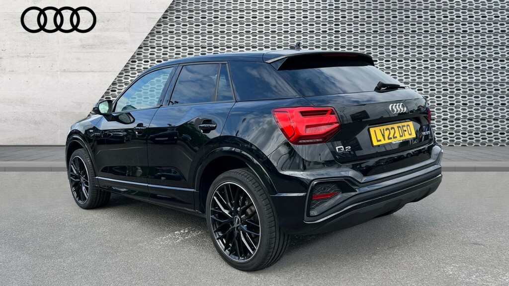 Audi Q2 Q2 35 Tfsi Black Edition S Tronic LV22DFO Black #3