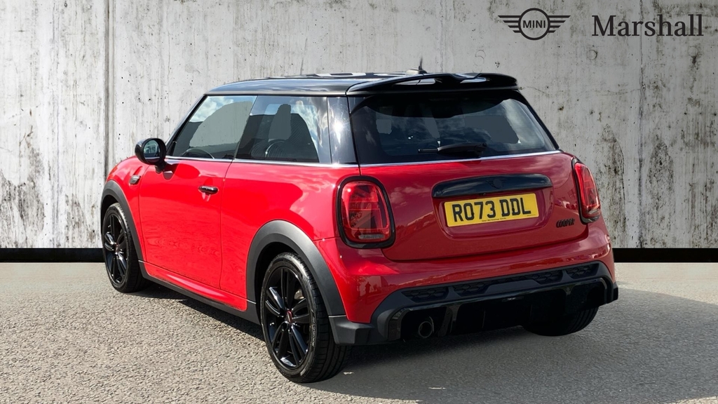 Mini Hatch Hatchback 1.5 Cooper Classic Premium Plus RO73DDL Red #2