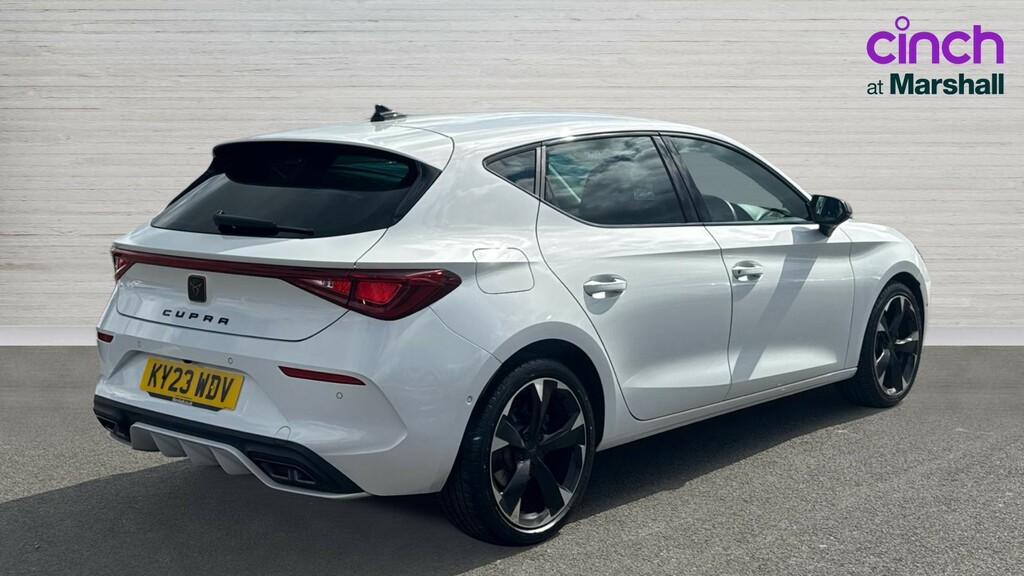 Cupra Leon Leon 1.5 Etsi V1 Dsg KY23WDV White #3