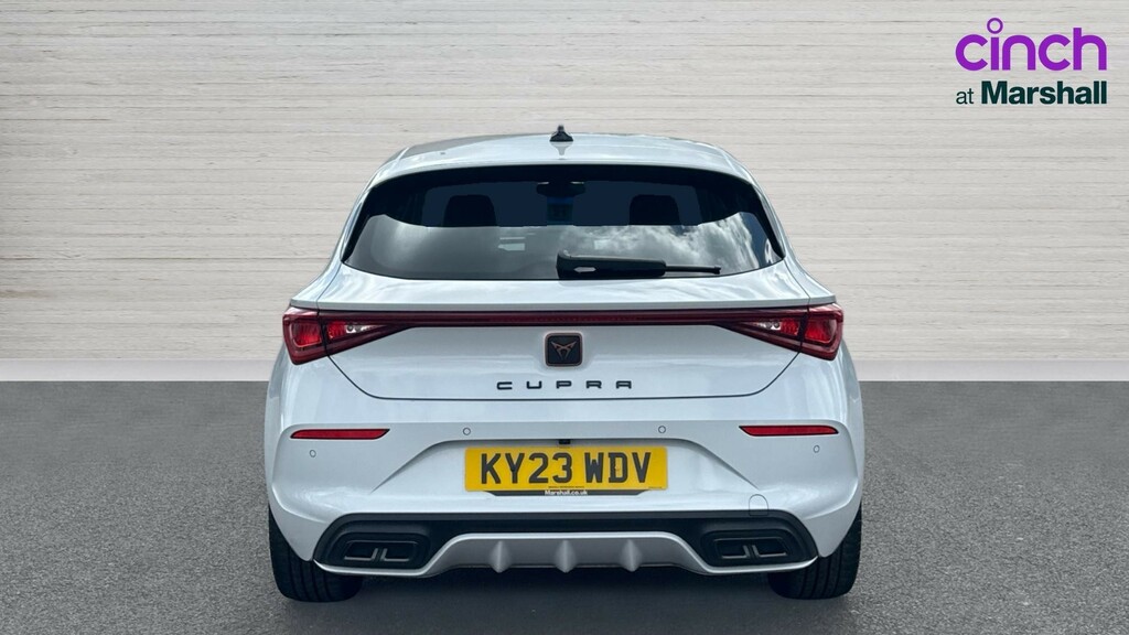 Cupra Leon Leon 1.5 Etsi V1 Dsg KY23WDV White #4