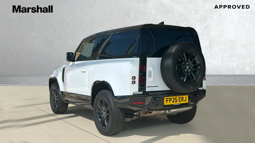 Land Rover Defender 90 Defender 3.0 D250 X-dynamic Se 90 FP25ERJ White #2