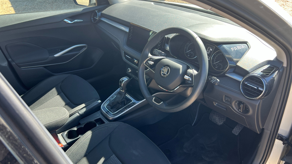 Skoda Fabia Fabia 1.0 Tsi 110 Se L Dsg KW23UTR Silver #6