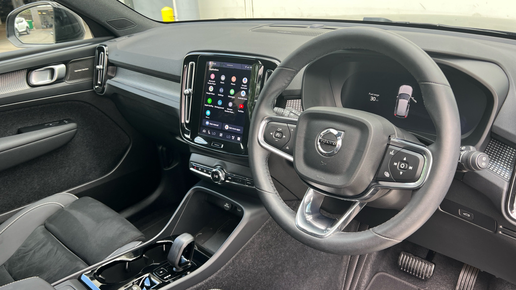 Volvo XC40 Xc40 2.0 B4p Plus Black Edition WF25RFN Black #4