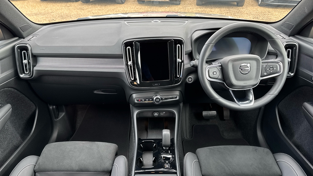 Volvo XC40 Xc40 2.0 B4p Plus Dark SV25UFR Gold #5