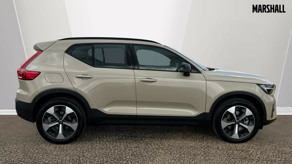 Volvo XC40 Xc40 2.0 B4p Plus Dark SV25UFR Gold #3