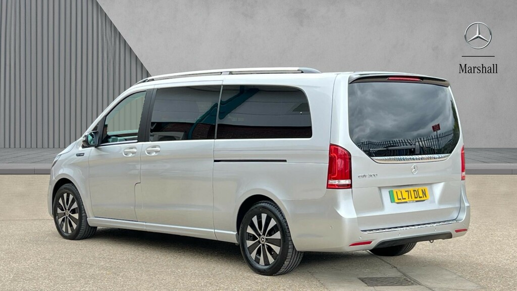 Mercedes-Benz EQV Eqv 300 150 Kw Sport Premium 90 Kwh Silver #2