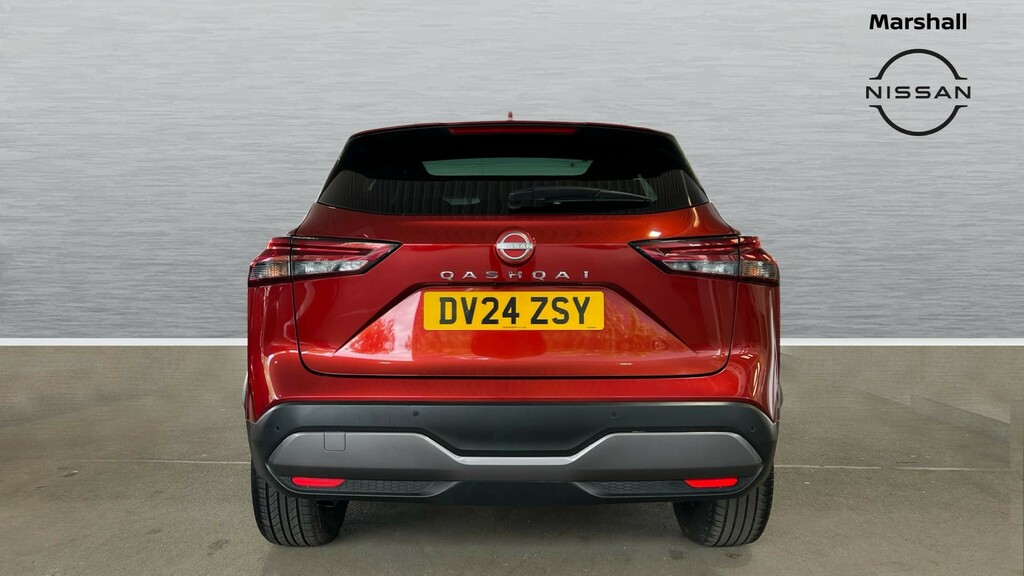 Nissan Qashqai Qashqai 1.3 Dig-t Mh 158 N-connecta Xtronic DV24ZSY Red #6