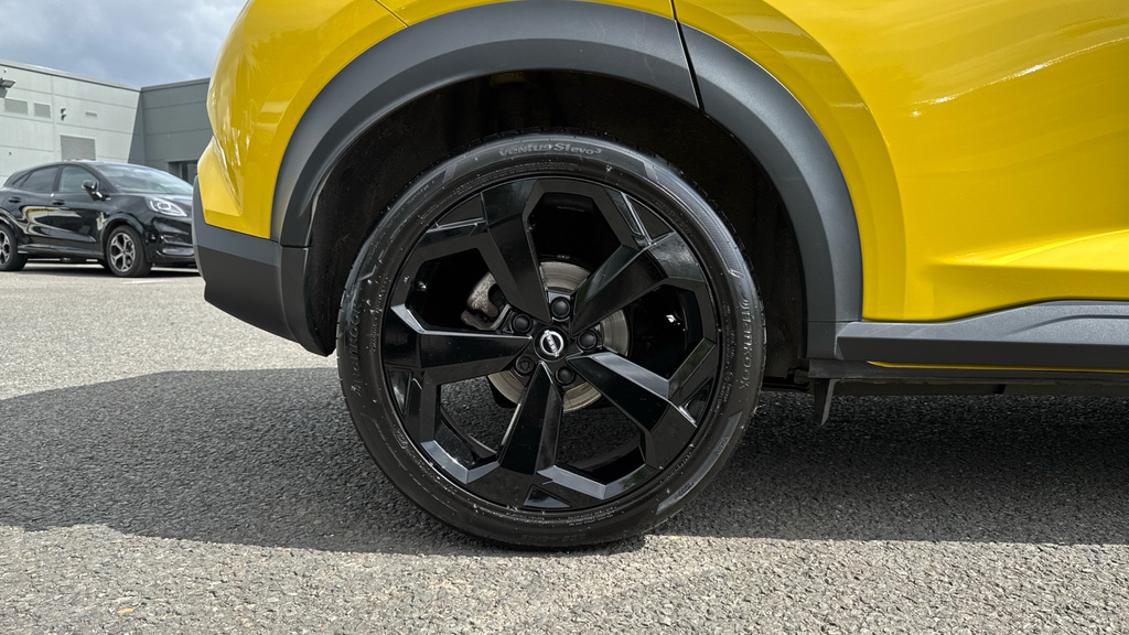 Nissan Juke Juke 1.0 Dig-t Tekna GL25PCZ Yellow #4