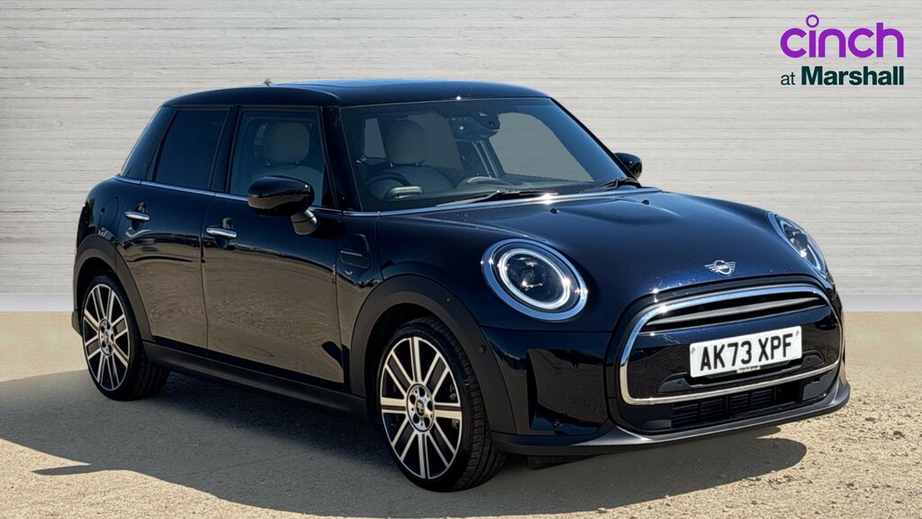 Mini Hatch Cooper 1.5 C Exclusive Blue