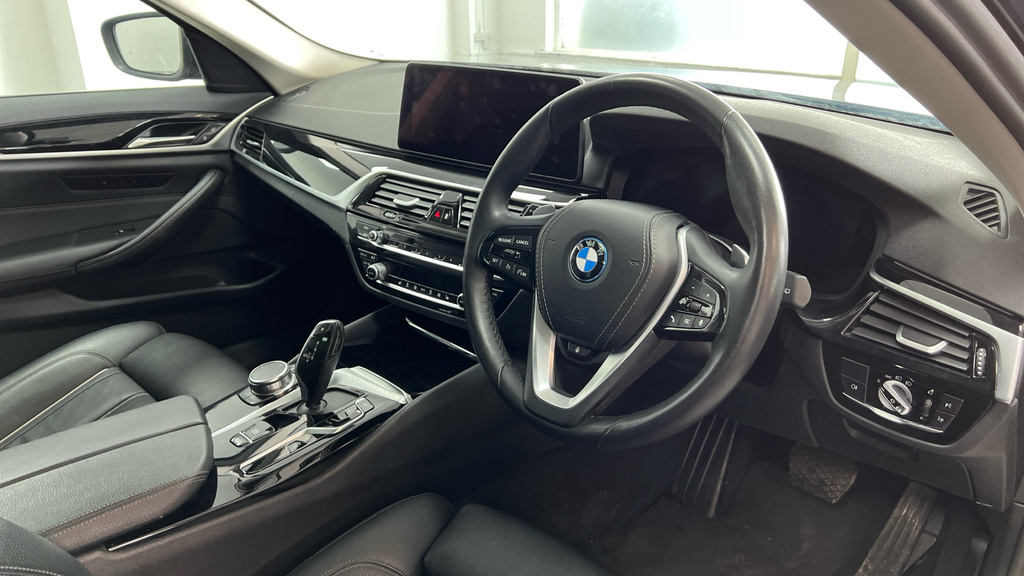 BMW 5 Series 5 Series 530E Se YK23UNO Black #6