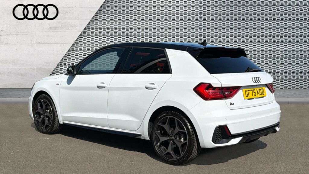 Audi A1 A1 35 Tfsi Black Edition S Tronic GF75KOD Black #3