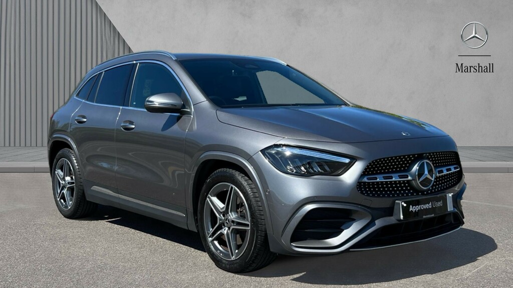 Mercedes-Benz GLA Class Gla 200 Amg Line Executive Grey