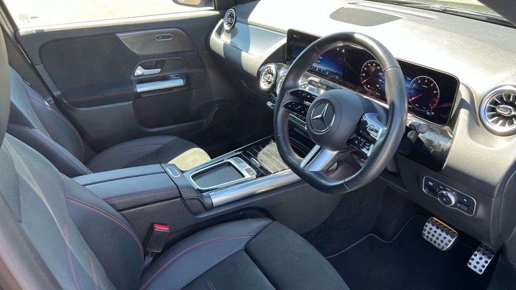 Mercedes-Benz GLA Class Gla 200 Amg Line Executive HT24FKX Grey #3