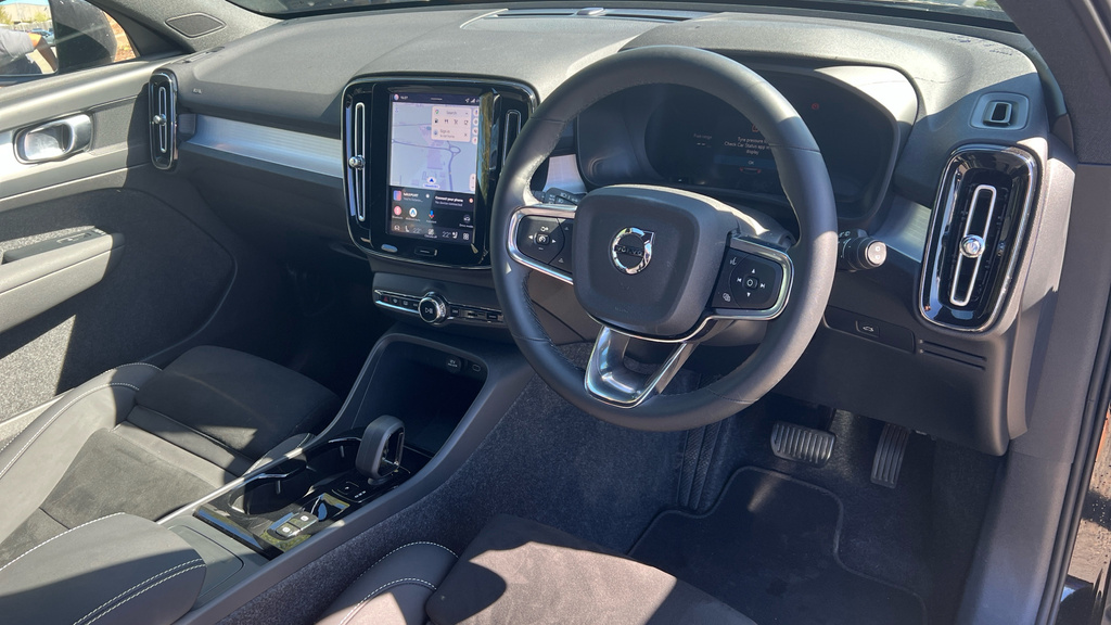 Volvo XC40 Xc40 2.0 B4p Plus Black Edition WF75CVU Black #4