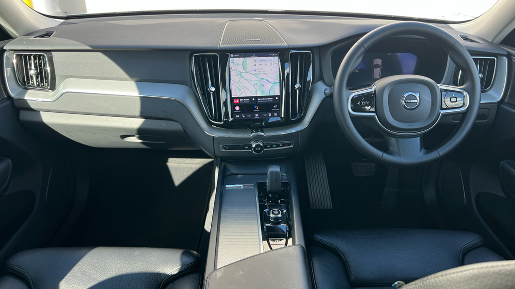 Volvo XC60 Xc60 2.0 B4d Plus Dark Awd Geartronic FG23WRT Grey #5